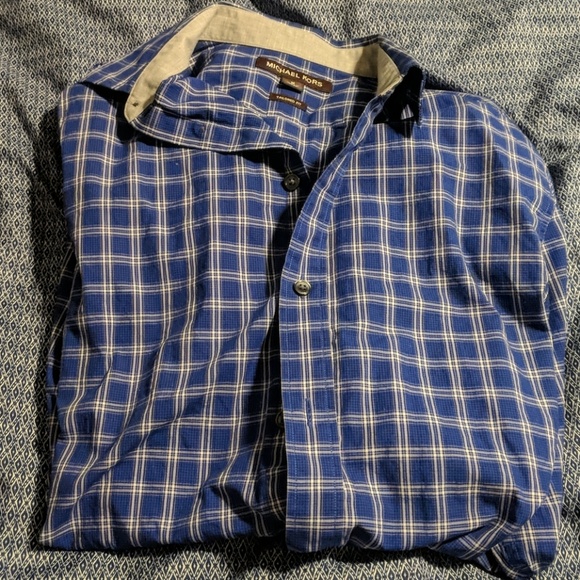 Tailored fit blue plaid casual button down - Picture 3 of 3